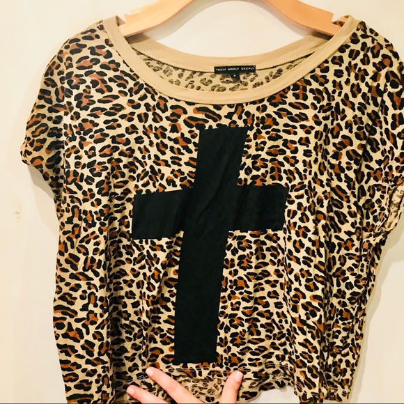 Urban Outfitters Cheetah Leopard Crop Top Cross - Picture 1 of 4